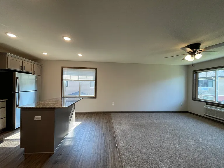 Gateway Place Apartments — Photo 87