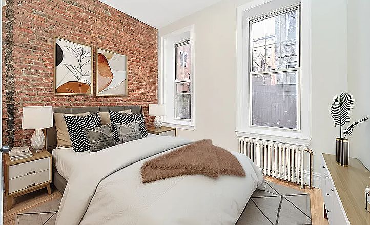 1st image of 10 Morton St APT 3d