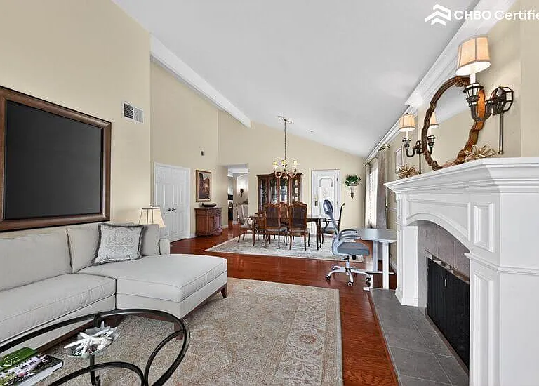 1350 La Mancha Pl — Photo 8