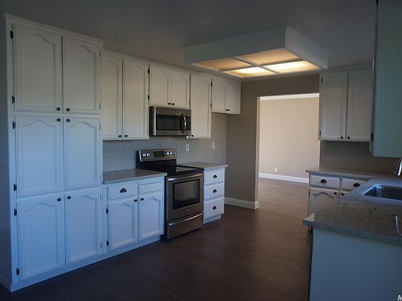 5th image of 2105 Bristol Park Cir