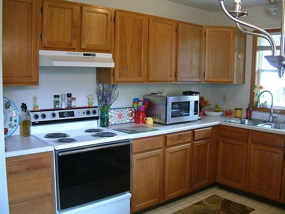 3rd image of 3208 Aberdeen Ave