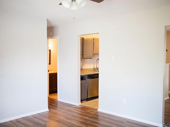 3rd image of 205 Dijon Dr