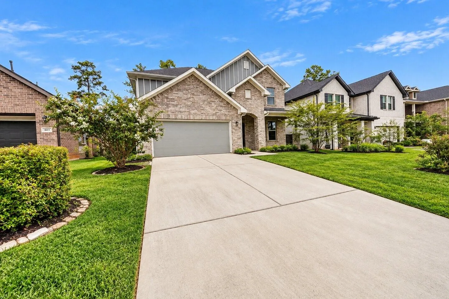 4 bed, 2.5 bath, 2607 sqft, $3,150 — Photo 1