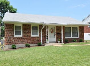 7325 Hurst Ct, Saint Louis, MO