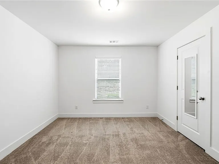 6456 Scudders Dr — Photo 21