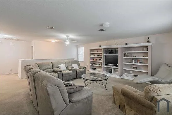 4028 Irish Setter Dr — Photo 9