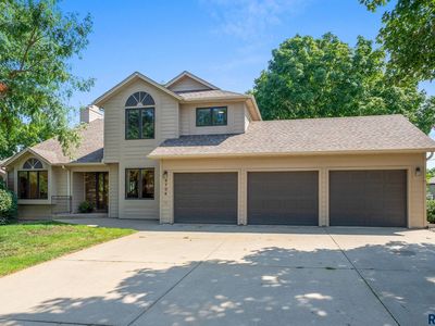 4704 S Pasque Cir, Sioux Falls, SD, 57105