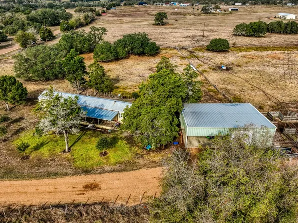 7300-2 Goehring Rd, Ledbetter, TX 78946