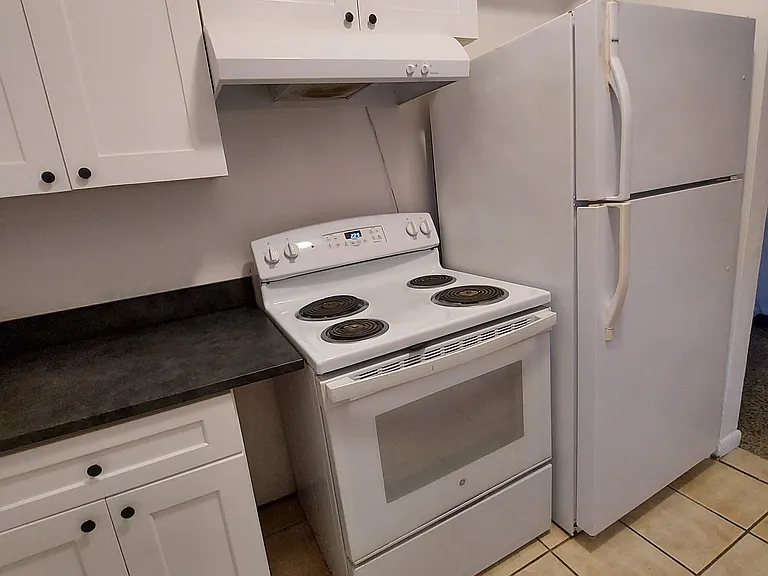2115 S Mills Ave #1 — Photo 6