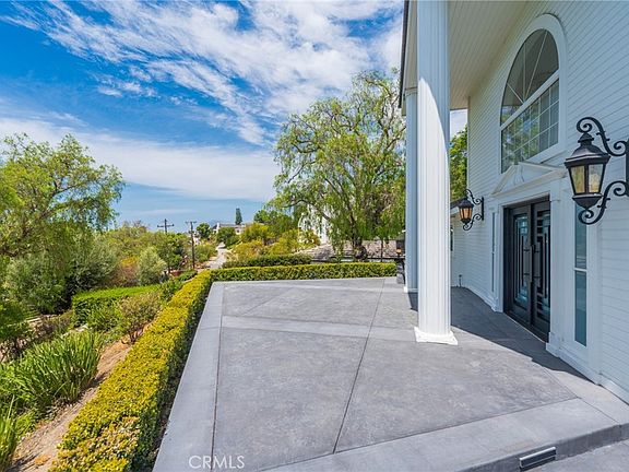 5th image of 2809 N Colorado Ln