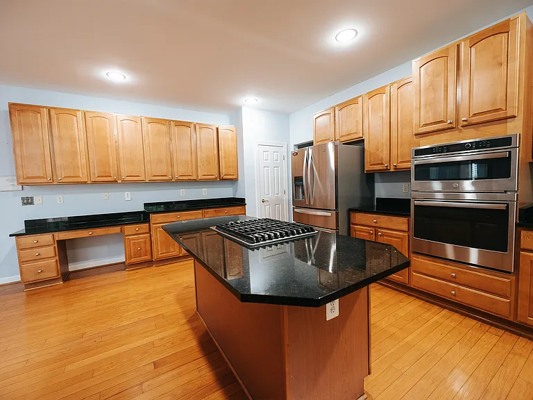 1832 Woods Edge Dr NE — Photo 12