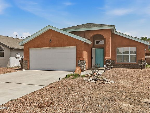 2nd image of 2922 San Lorenzo Ct