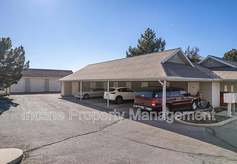 752 N 1060 W — Photo 13