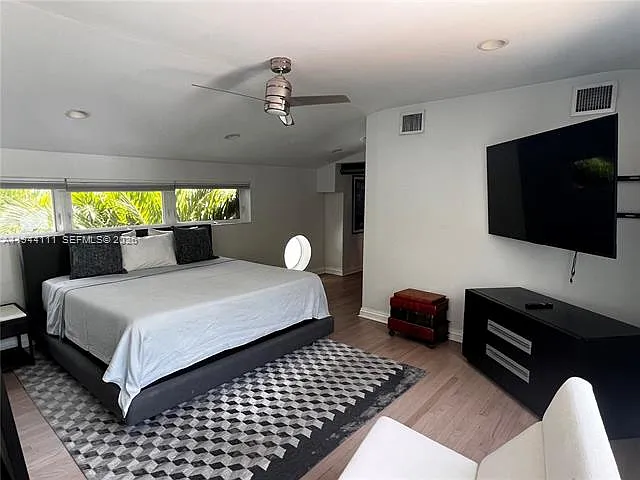 2301 S Miami Ave — Photo 48