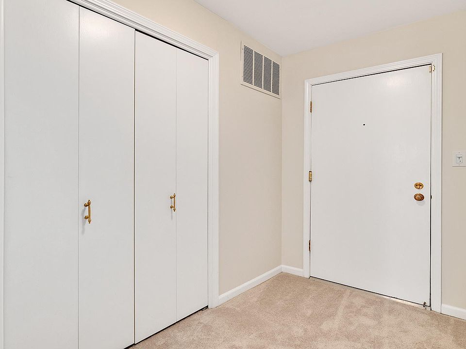 601 Lake Hinsdale Dr Willowbrook, IL, 60527 Apartments for Rent Zillow