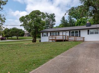 1746 Scott Dr, Louisville, TN 37777