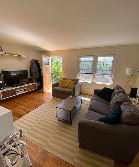 1415A Vine St — Photo 2