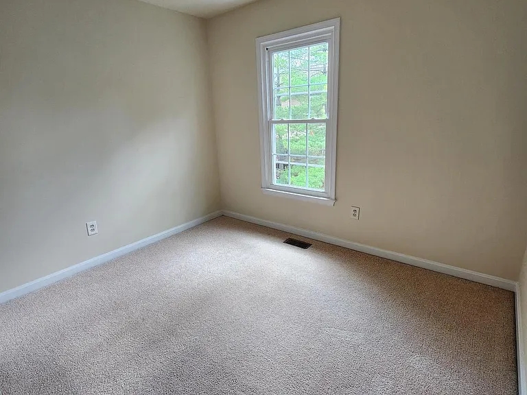 7766 Black Horse Ct — Photo 12