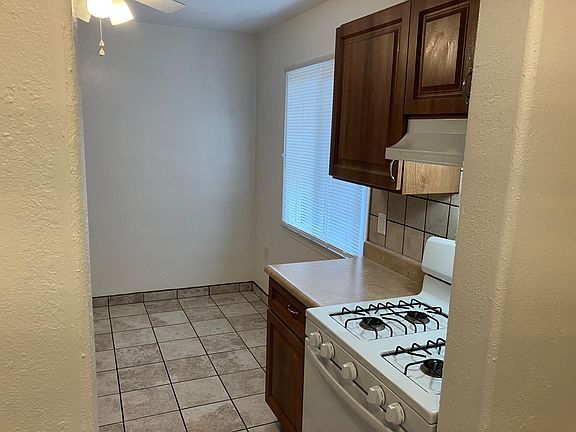 4th image of 8334 Jackson Pl #A