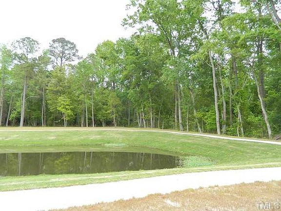 4th image of 206 Lake Dr