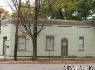 1206 State St, Alton, IL 62002