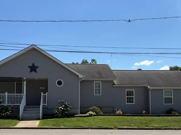 26 Walnut Avenue, Moundsville, WV 26041