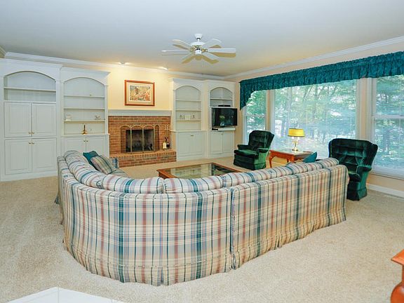 8537 Colony Lane-105