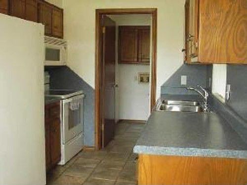 2nd image of 15501 Barton Dr