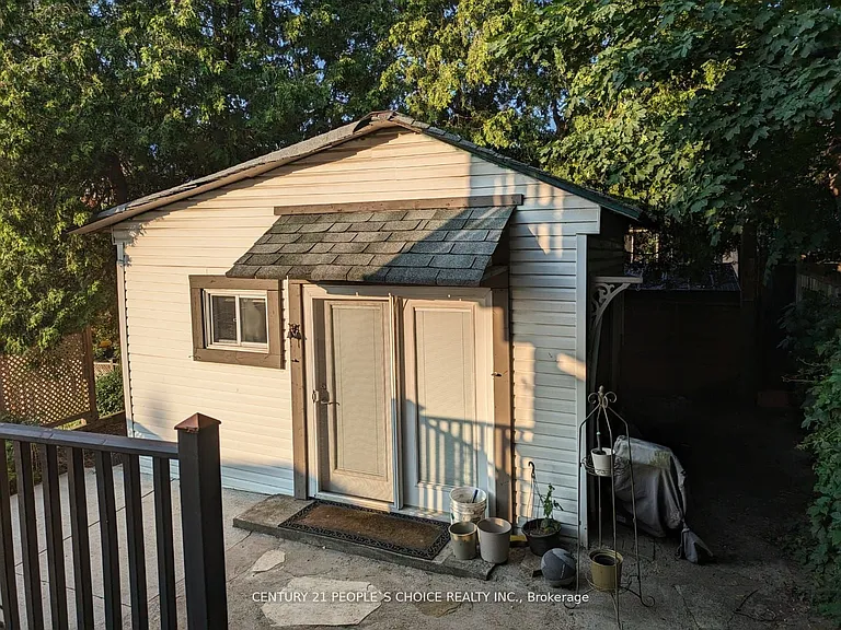 63 Stephen Dr — Photo 23