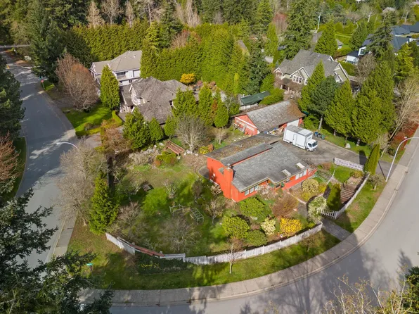13201 23a Ave, Surrey, BC V4A 9W5