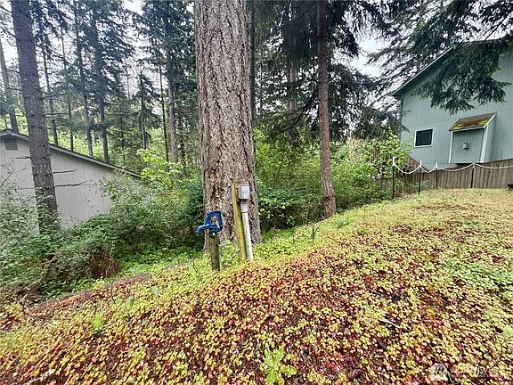 2nd image of 22441 Clearview Court SE