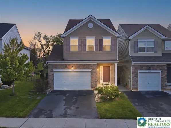 2207 Huntington Ln, Easton, PA 18040