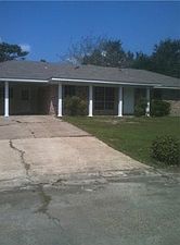 1st image of 4907 Larouge Cres