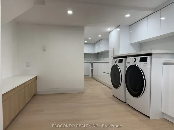 18 Patrick Blvd, Toronto, ON M2J 3K9