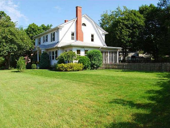 4th image of 51 Bishop Ave