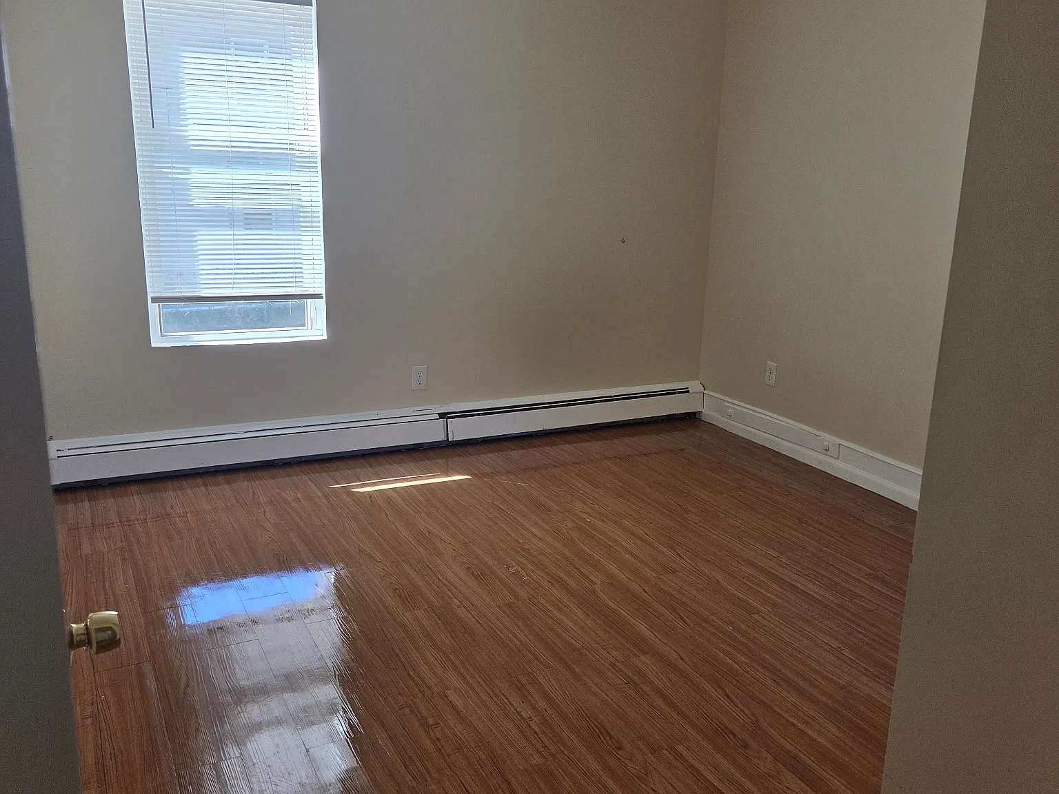 4 bed, $2,750 — Photo 4