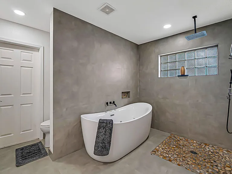 532 N Palmway — Photo 38