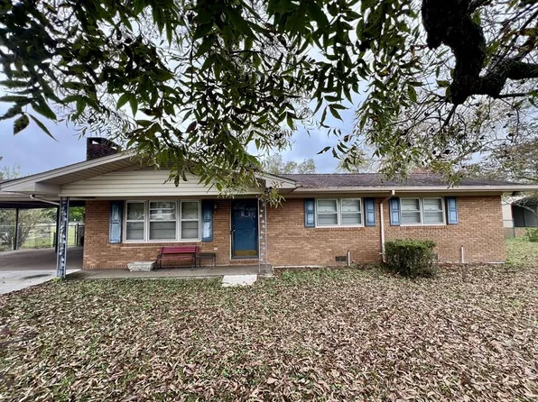 105 Halsey St, Fitzgerald, GA 31750