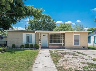 438 E Amber St, San Antonio, TX 78221