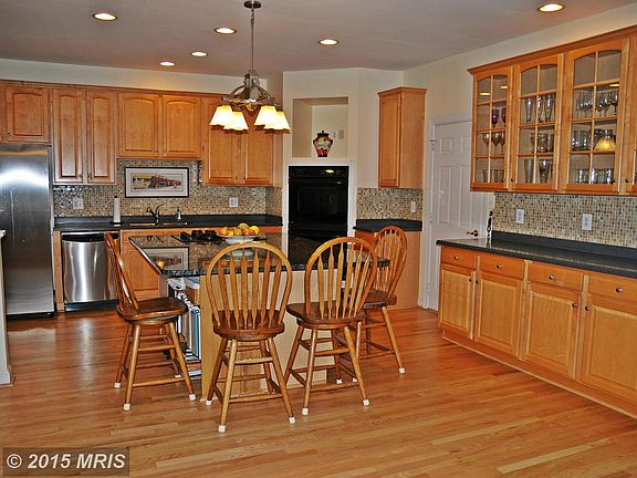 2nd image of 10105 Farr Oak Pl