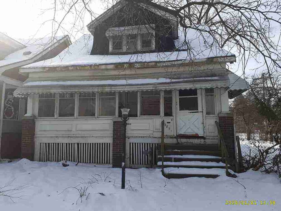 3851 Hurlbut