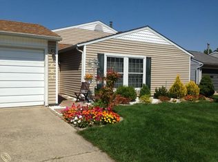 3684 Barberry Cir, Wixom, MI 48393