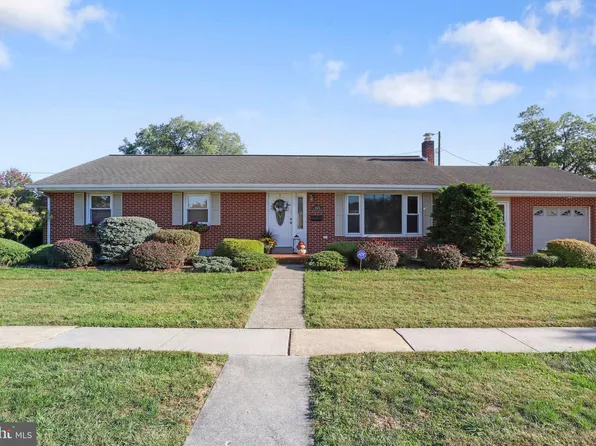 265 Redwood St, Hummelstown, PA 17036