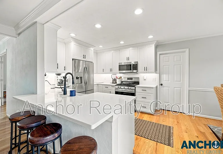 2505 Ravencroft Ct — Photo 9