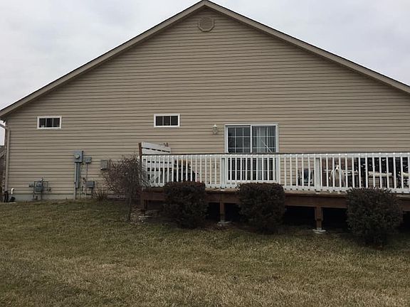 3rd image of 204 Alamosa Dr