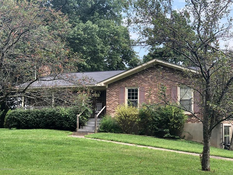 1st image of 984 Castlerock Dr