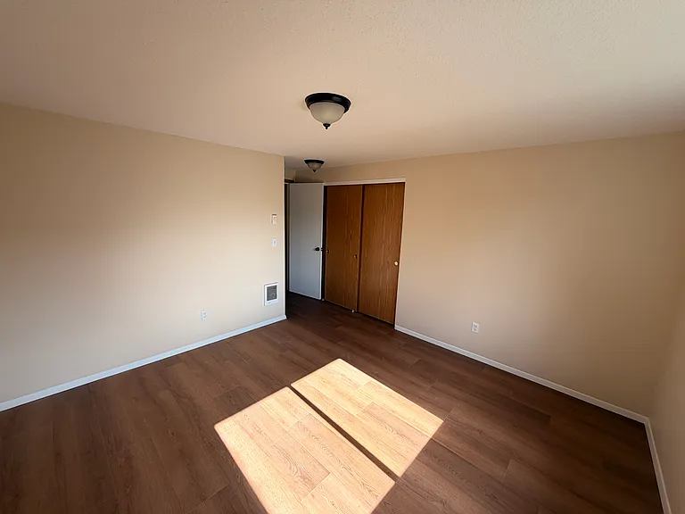 1601 NW 6th Ave — Photo 5