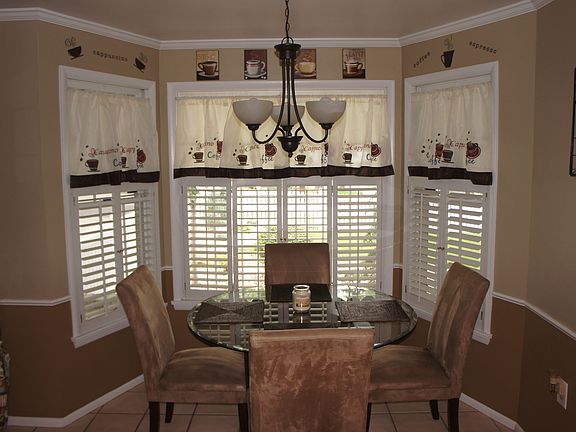 Bay window kitchen