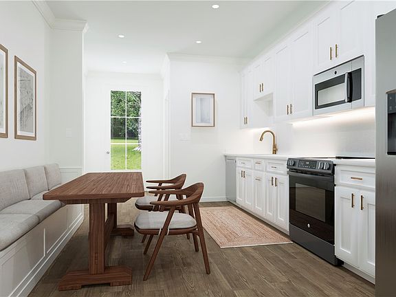 2nd image of 538 Richland Rd