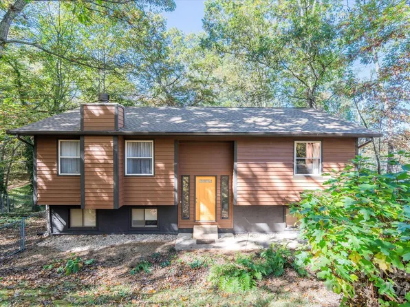 44 Cedar Trl, Asheville, NC 28803